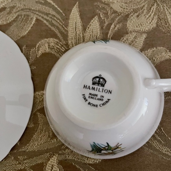 Vintage Hamilton Daisy Teacup & Saucer - Picture 8 of 11